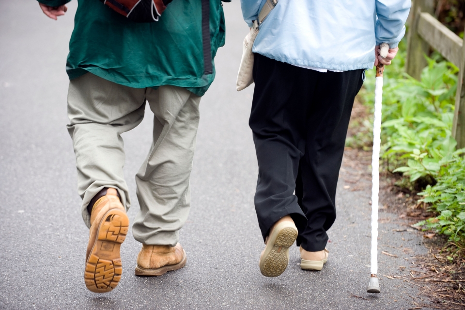 Newham-based charity iSightCornwall launches new Walking Buddies scheme